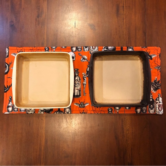 Hand Crafted Halloween Table Runner Reversible Insulated - Picture 5 of 6